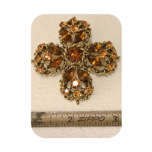 Vintage Weiss Cross Shaped Rhinestone Brooch Pin - Picture 3 of 4